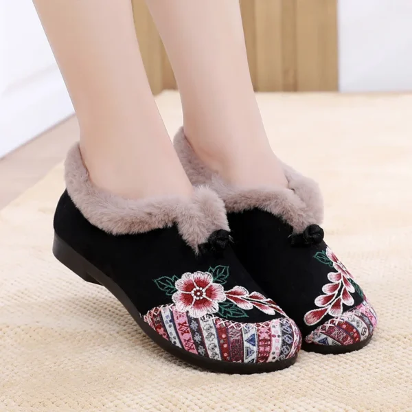 2024 Winter Cotton Shoes Embroidered Bag with Middle-aged and Elderly Warm Ethnic Wind Comfortable Soft Sole Mother Cotton Shoes - Image 4
