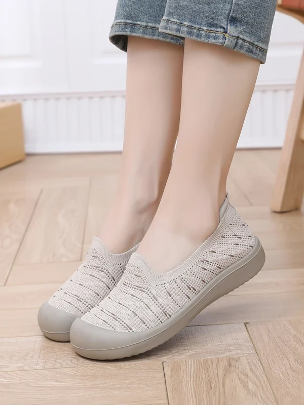 Women's 2025 New Lazy Walking Shoes Soft-soled Non-slip Single Shoes Casual and Comfortable One Pedal - Image 4